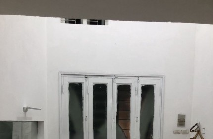 CHO THUÊ NHÀ NGÕ 158 TRƯƠNG ĐỊNH, 3.5 TẦNG, 28M2, 2 NGỦ, 2 WC, GIÁ 8 TRIỆU - ƯU TIÊN Ở GĐ.